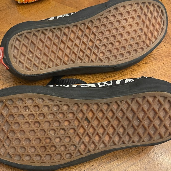 💀 VANS 💀 - Picture 3 of 8